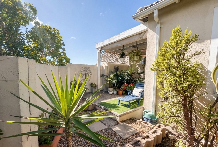 To Let 3 Bedroom Property for Rent in Sunningdale Western Cape